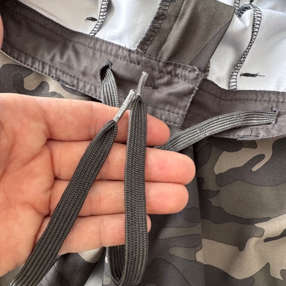 MICROS‎ Boy's 10 Army Camo Lightweight Performance Shorts Casual Outdoor - Picture 5 of 13